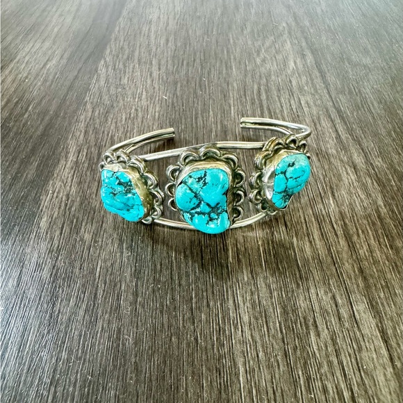 Vintage Mexican Blue Turquoise Cuff - Handmade Boho Bracelet - Picture 9 of 9